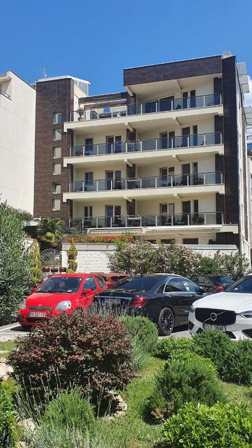 Apartments M Palace Будва Экстерьер фото