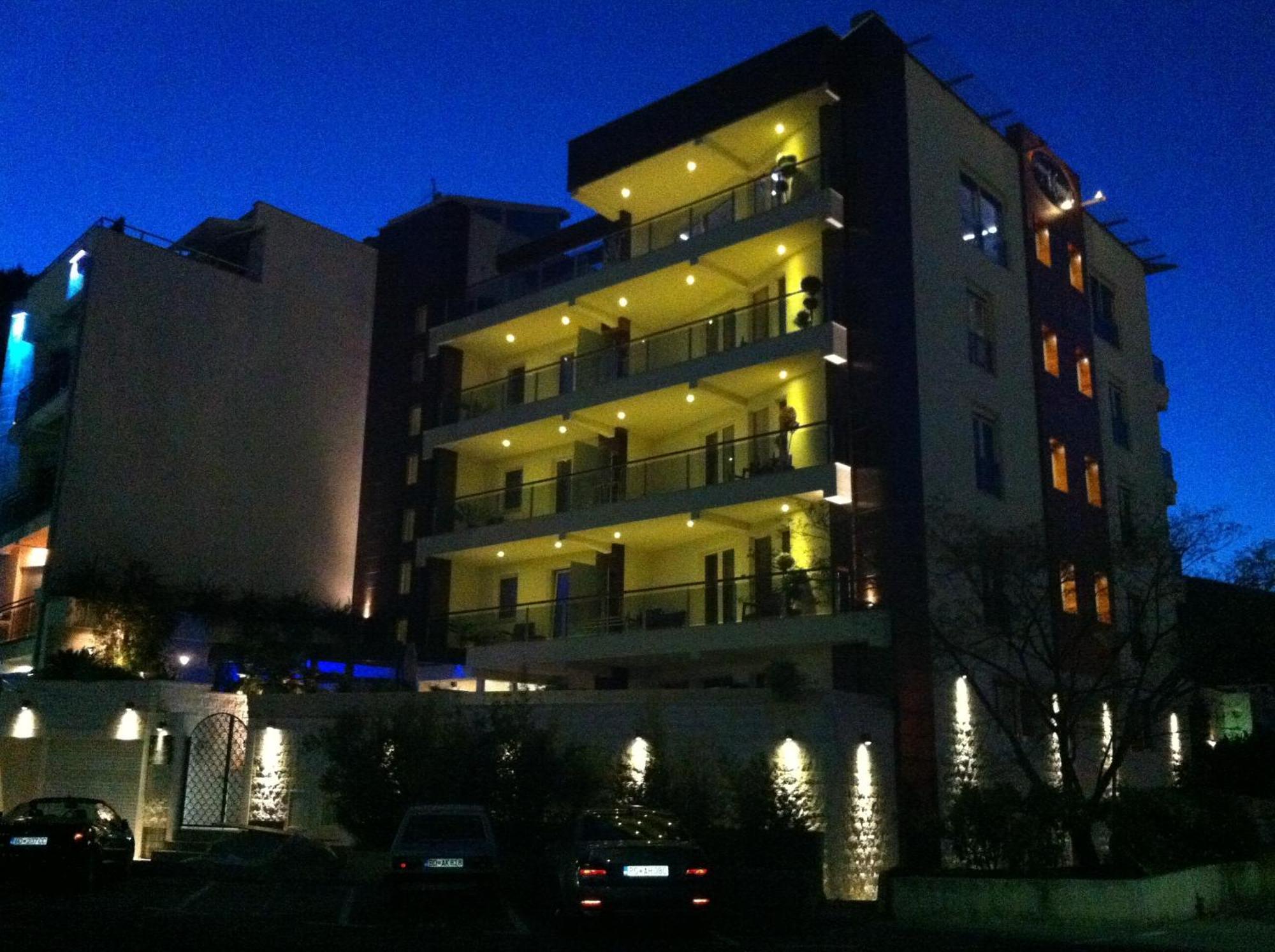 Apartments M Palace Будва Экстерьер фото